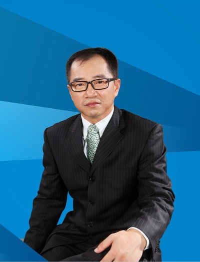 朱伟2.jpg